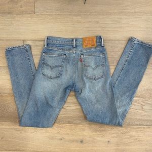 Levis light wash denim high rise jeans